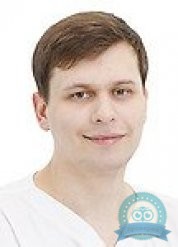 Стоматолог-хирург, стоматолог-имплантолог, челюстно-лицевой хирург Хабаров Алексей Валерьевич